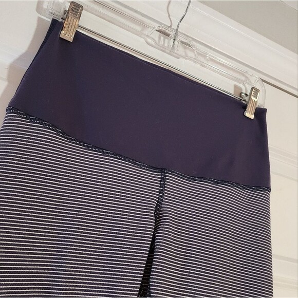 Lululemon Wunder Under Crop III Blue White Striped Leggings - Picture 2 of 5